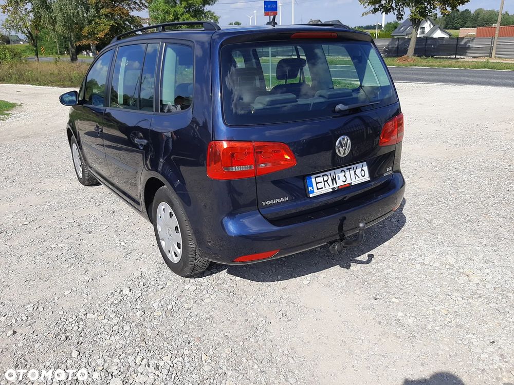 Volkswagen Touran - 5