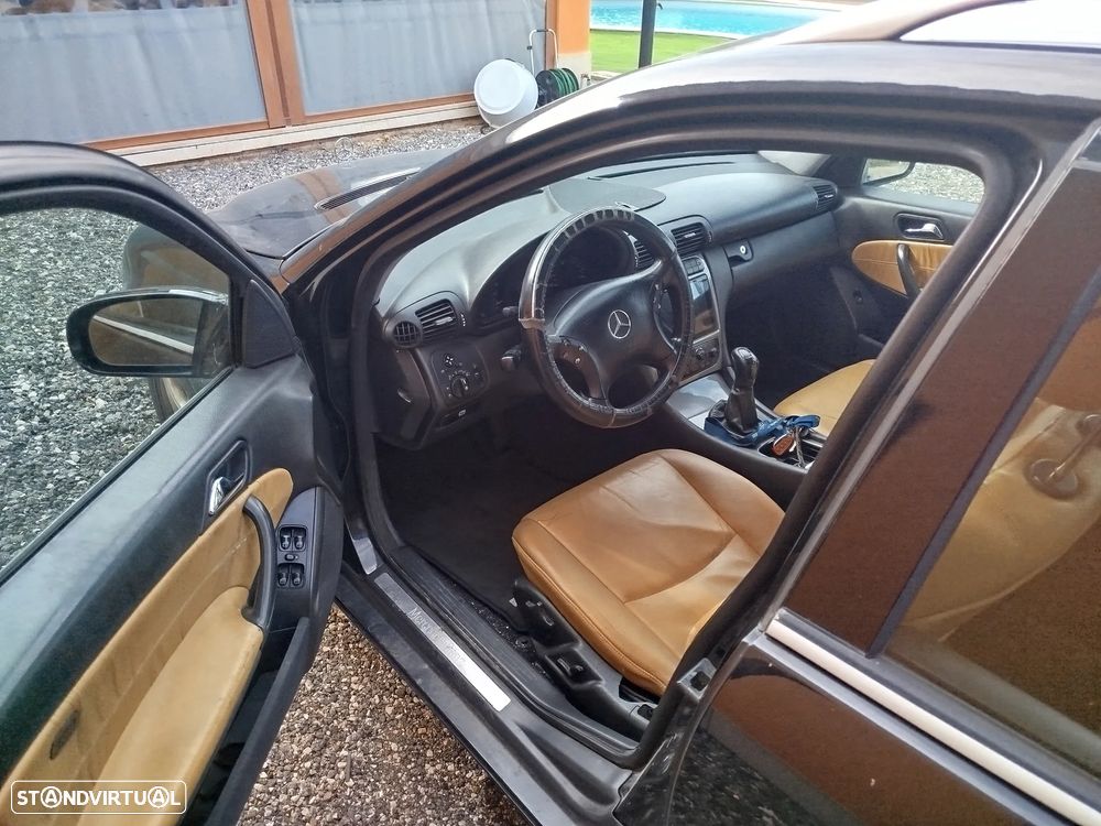 Mercedes-Benz C 180 Elegance - 4