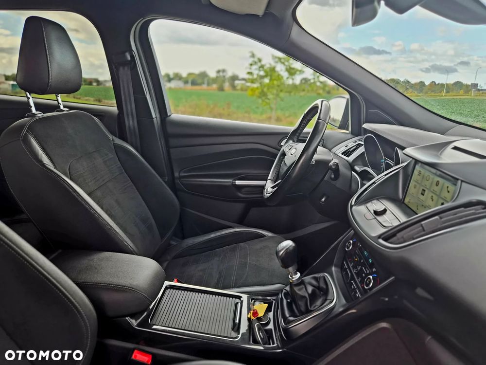 Ford Kuga - 16