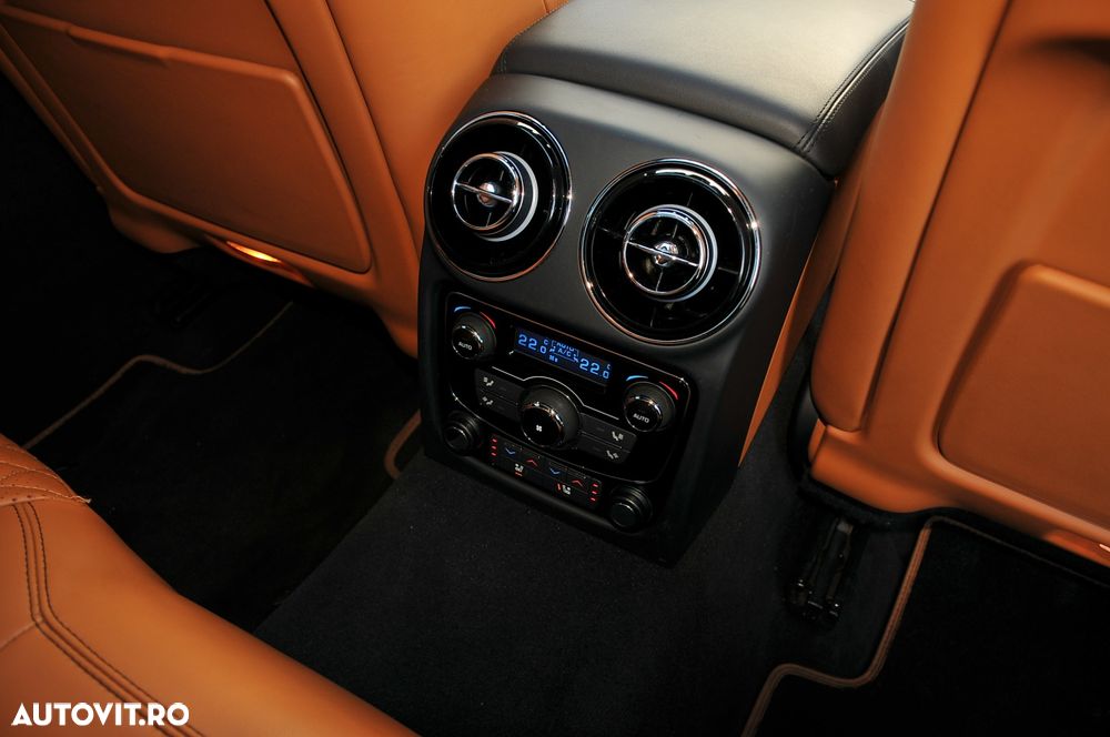 Jaguar XJ 30d LWB Portfolio - 36