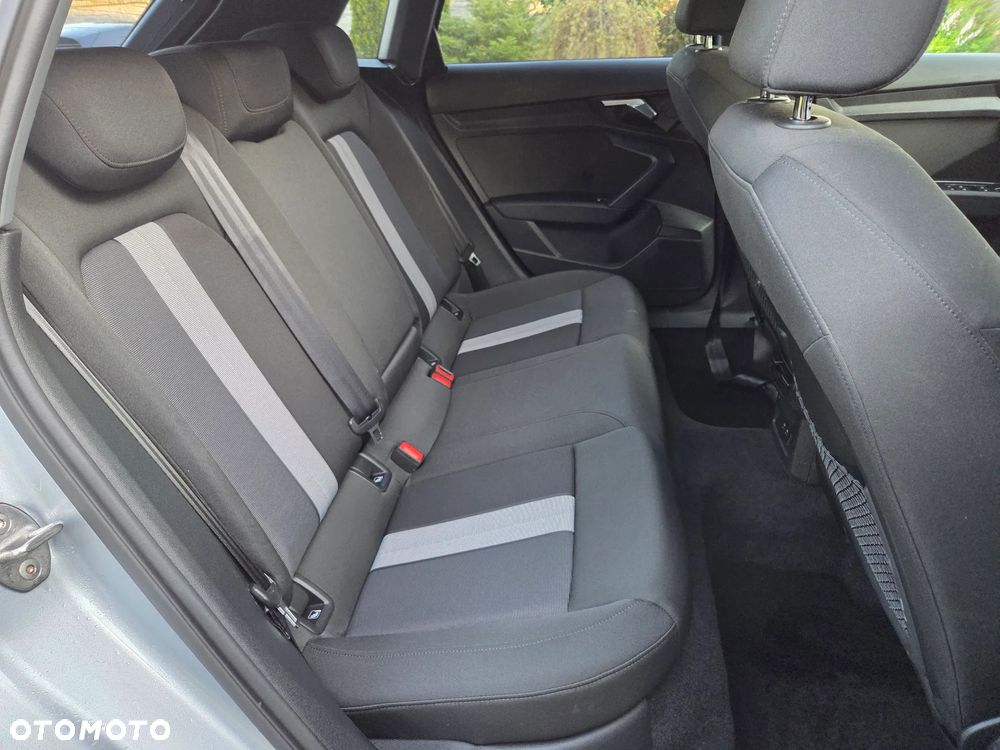Audi A3 Sportback 2.0 TDI S tronic sport - 19