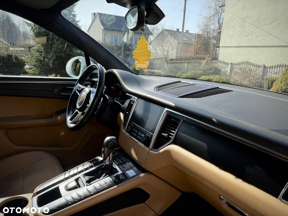 Porsche Macan - 14