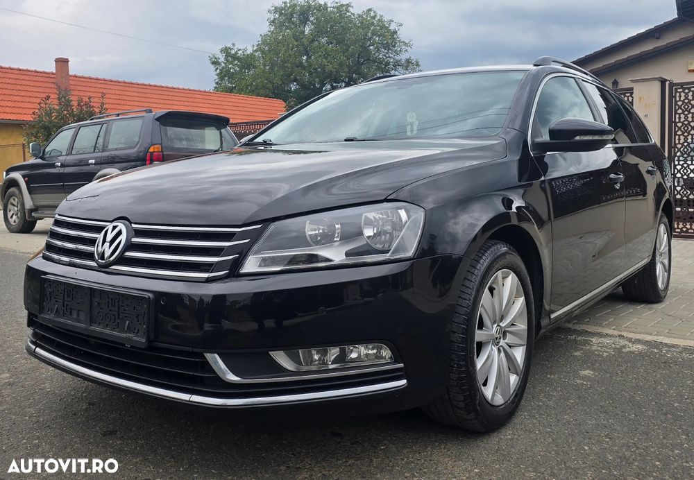 Volkswagen Passat - 1