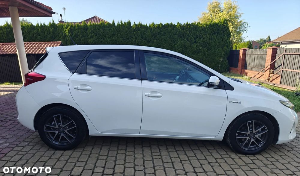 Toyota Auris - 12