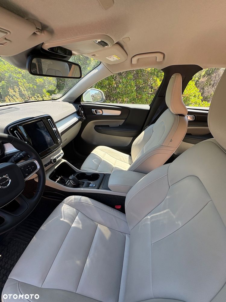 Volvo XC 40 - 3