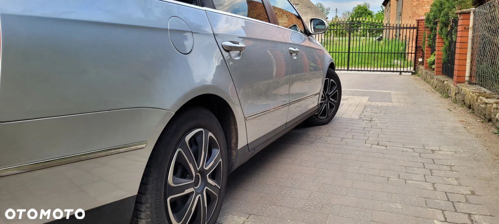 Volkswagen Passat 1.9 TDI DPF Trendline - 8
