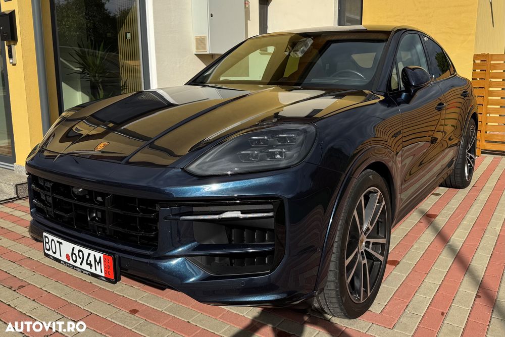 Porsche Cayenne Coupe E-Hybrid - 4