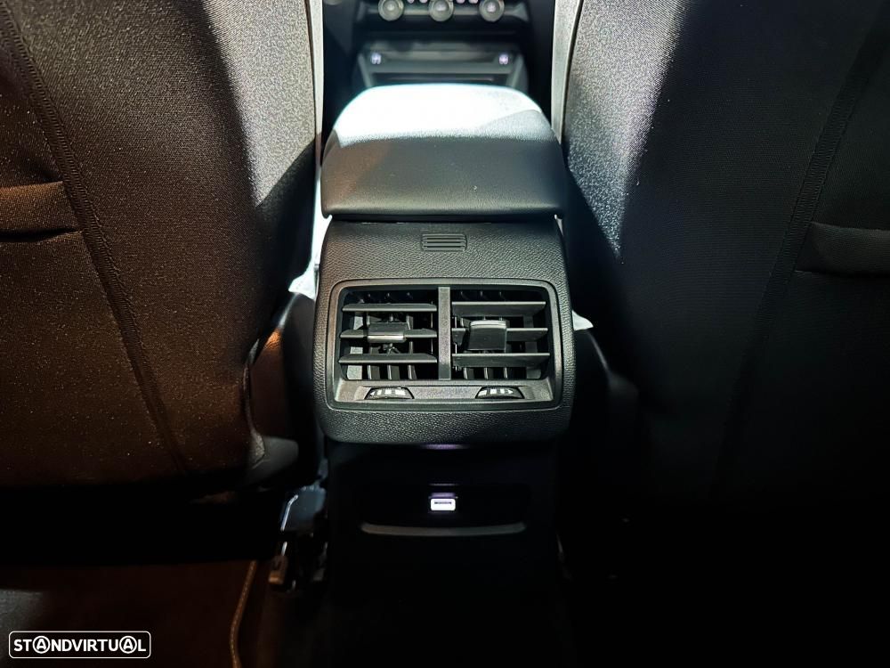 Citroën C4 PureTech 130 Stop&Start EAT8 PLUS - 20