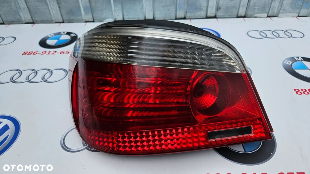 BMW 5 E60 SEDAN 2003-2007 Kompletna lampa tył lewy Lampa tylna lewa DYMIONA  6910767 EUROPA - 4