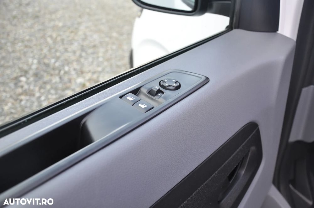 Opel Vivaro 2.0 CDTI 122CP Crew Van L2H1 (L) Sarcina Crescuta Innovation - 20