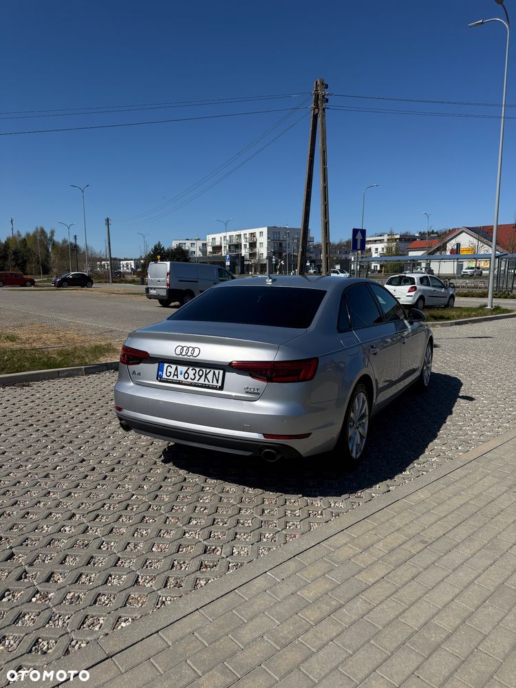 Audi A4 Limousine 2.0 TFSI quattro S tronic sport - 4