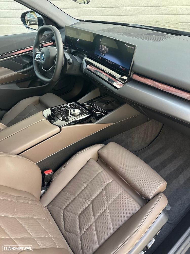 BMW 530 - 13