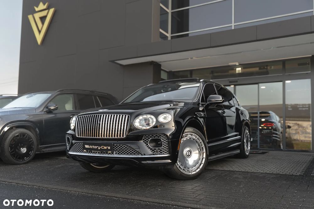 Bentley Bentayga EWB Azure - 2