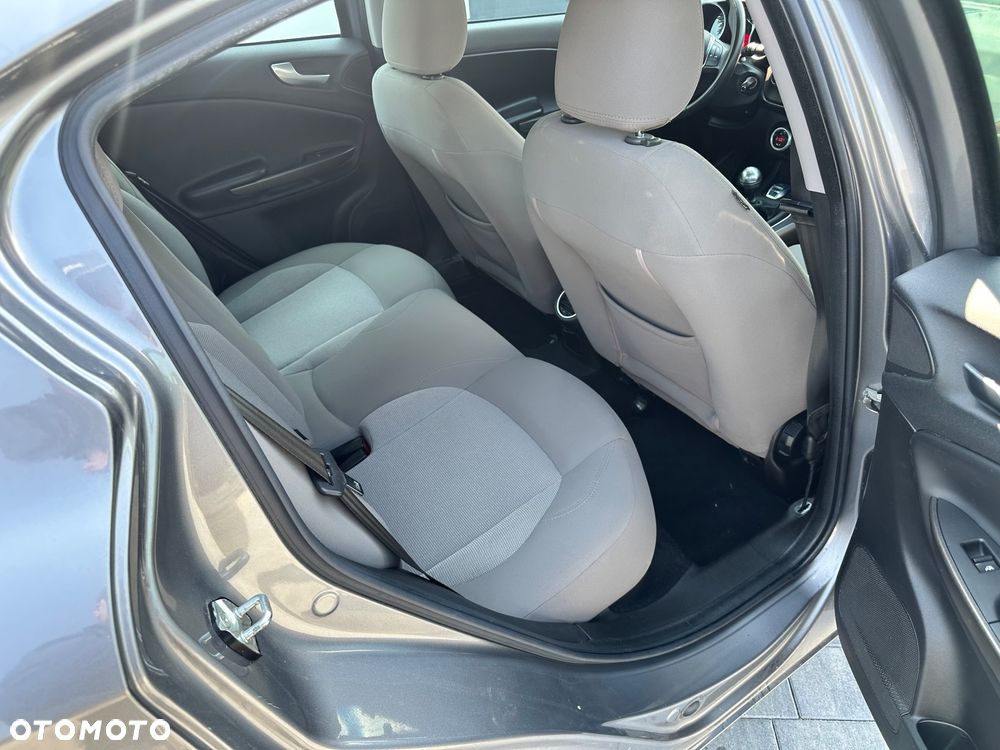 Alfa Romeo Giulietta 1.6 JTDM Super - 10