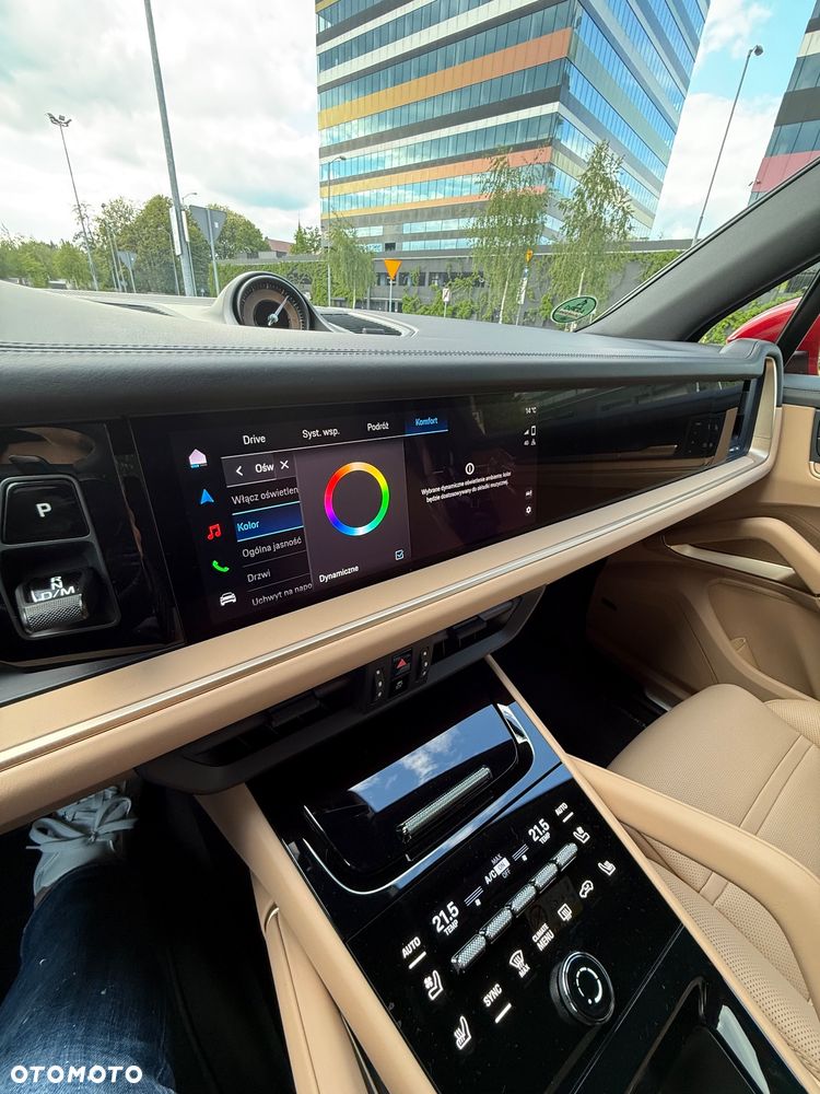 Porsche Cayenne Standard - 19