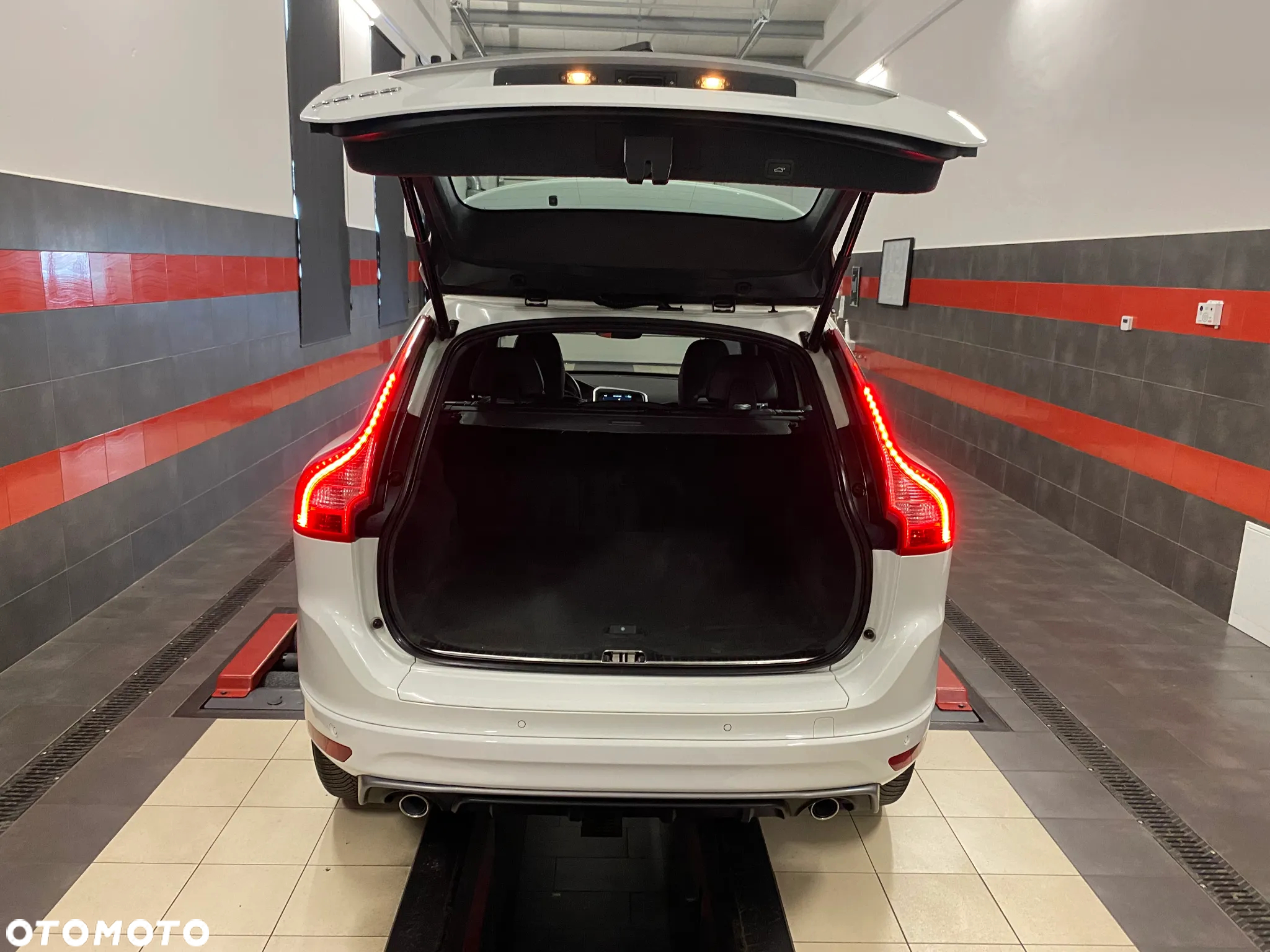 Volvo XC 60 D4 Geartronic RDesign - 21