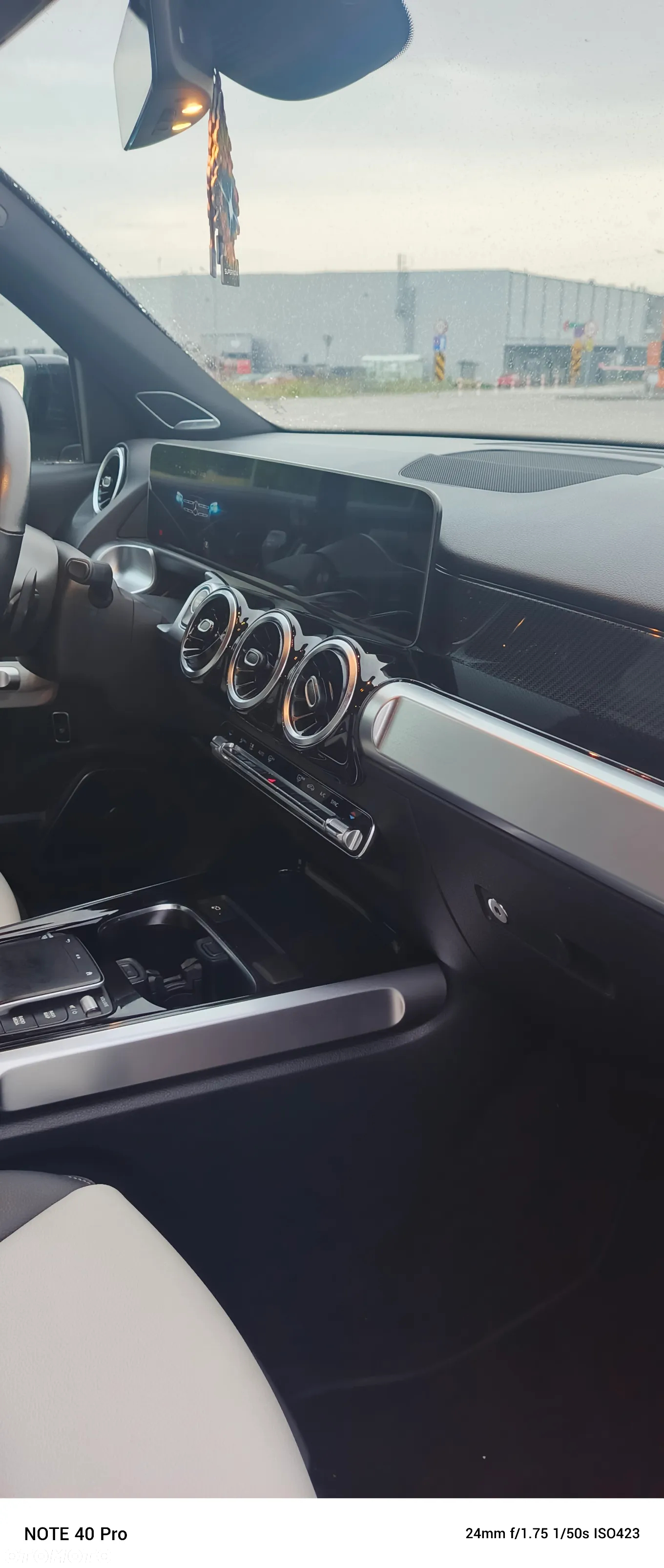 Mercedes-Benz GLB 250 4-Matic AMG Line 8G-DCT - 13
