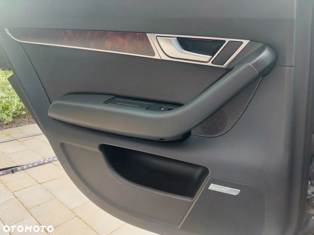 Audi A6 Allroad - 31