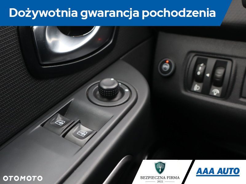 Renault Clio - 21