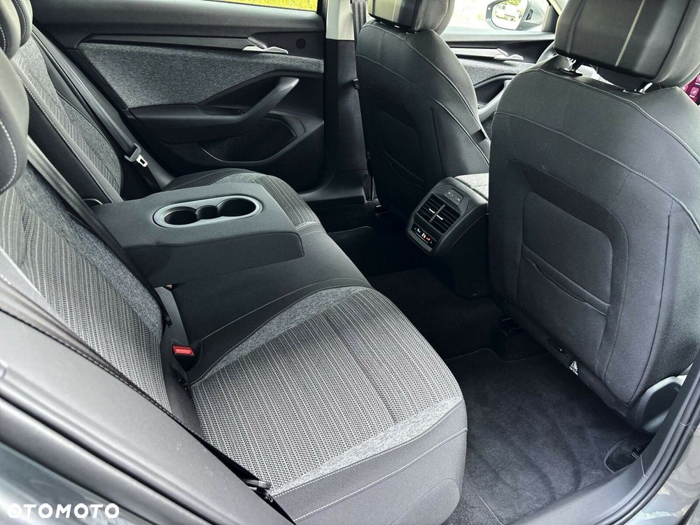 Skoda Superb 2.0 TDI SCR Selection DSG - 16