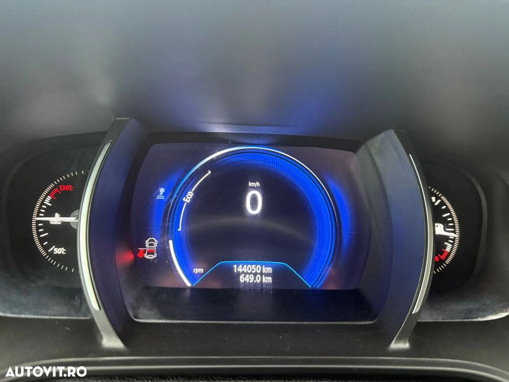 Renault Megane TCe GPF Business - 17