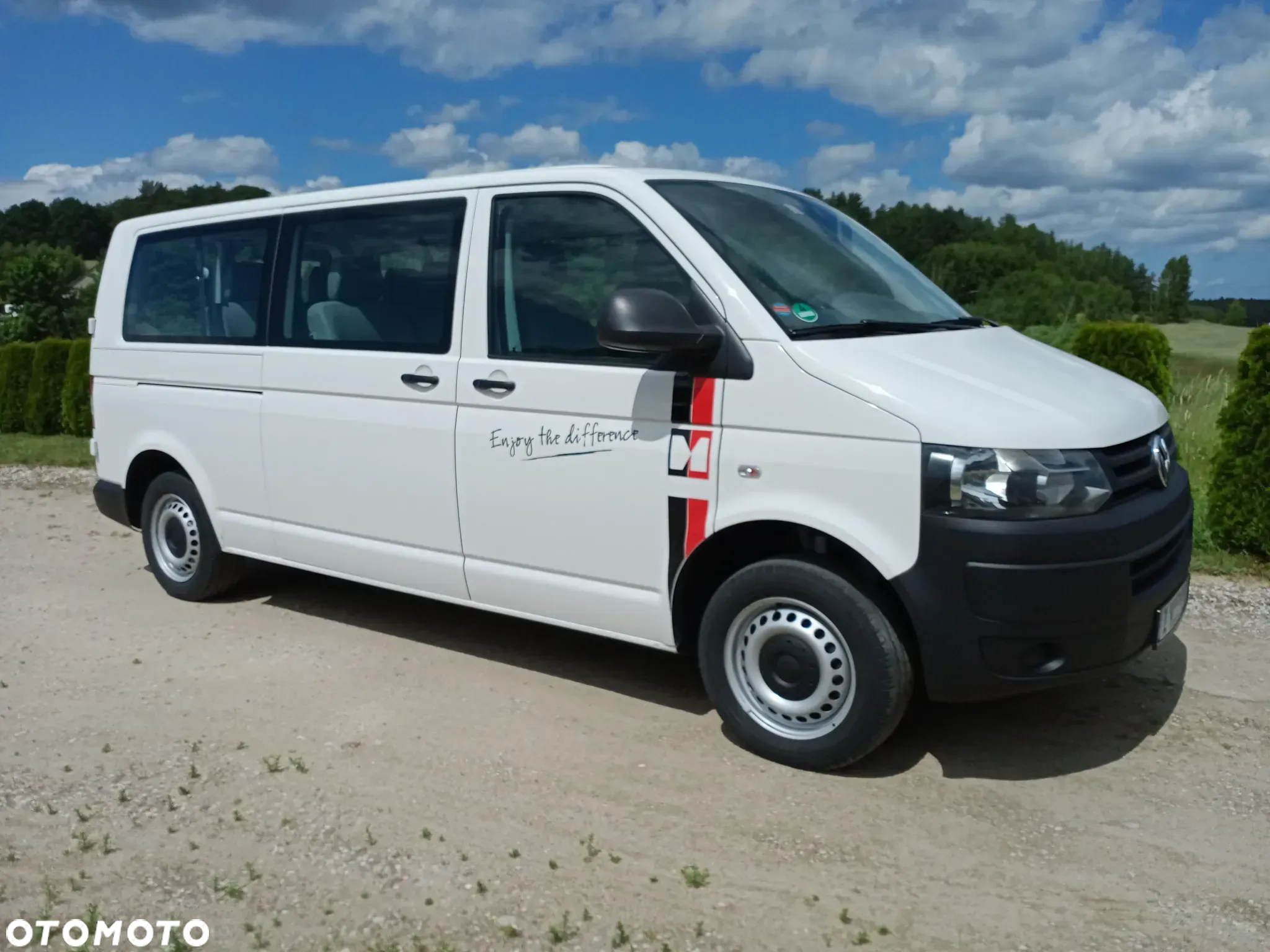 Volkswagen T5 LIFT T6 9 osobowy 2015 .rok 2.0 140 KM Long  6 bieg. serwis do końca doinwestowany klima  tempomat  vebasto isofix - 6