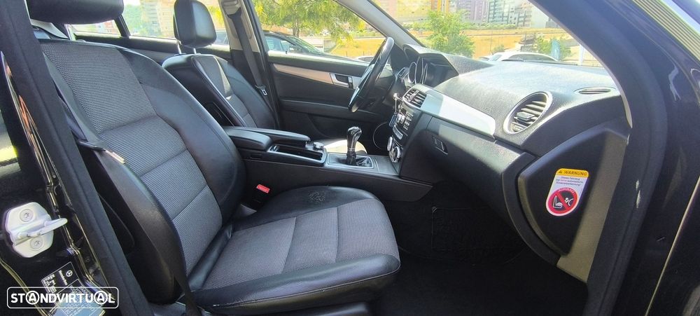 Mercedes-Benz C 220 CDi Avantgarde BlueEfficiency - 31