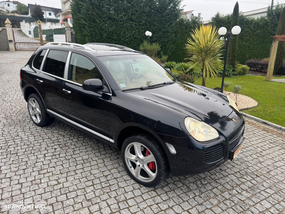 Porsche Cayenne Turbo - 11