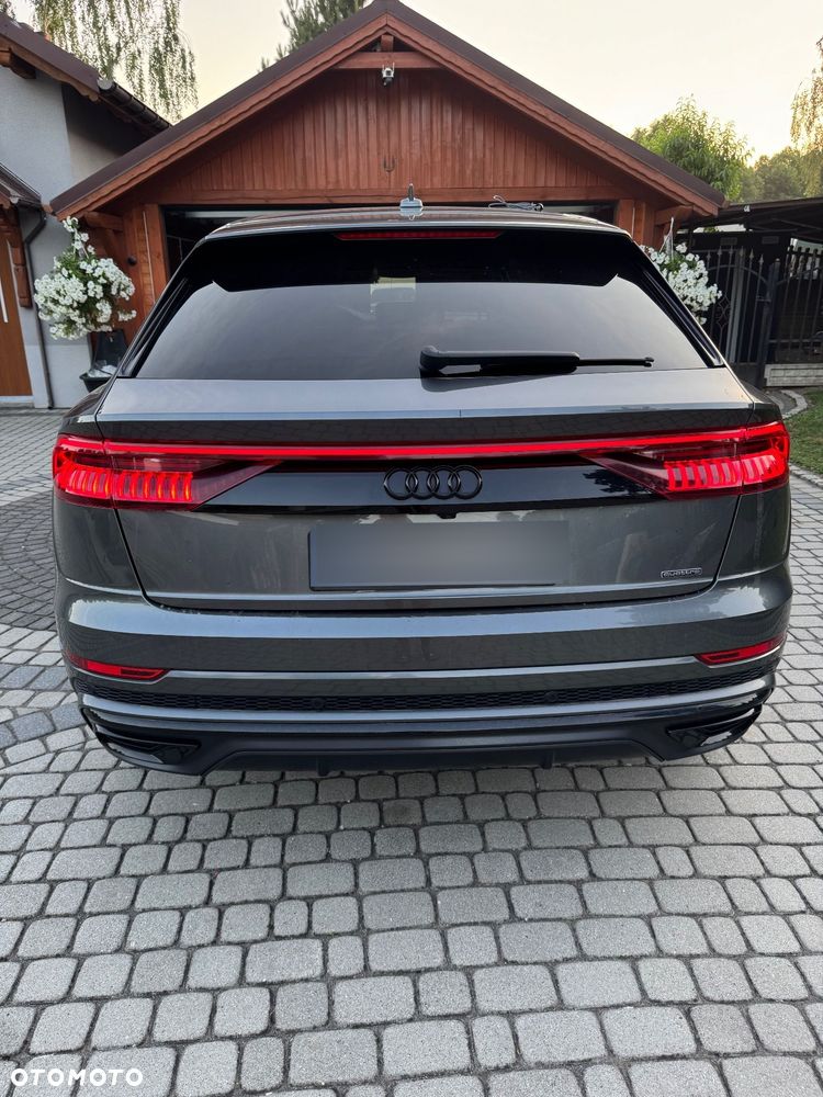 Audi Q8 - 7