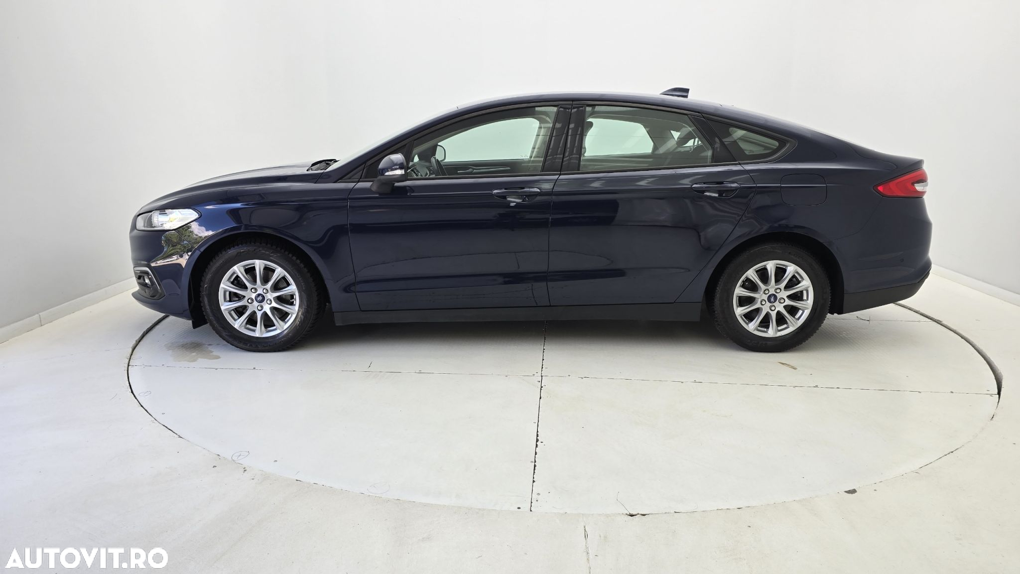 Ford Mondeo - 9