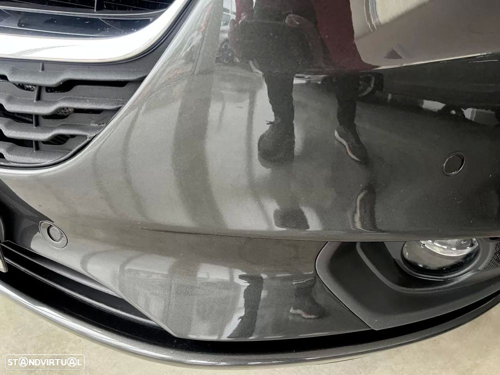 Opel Corsa 1.4 120 Anos - 4
