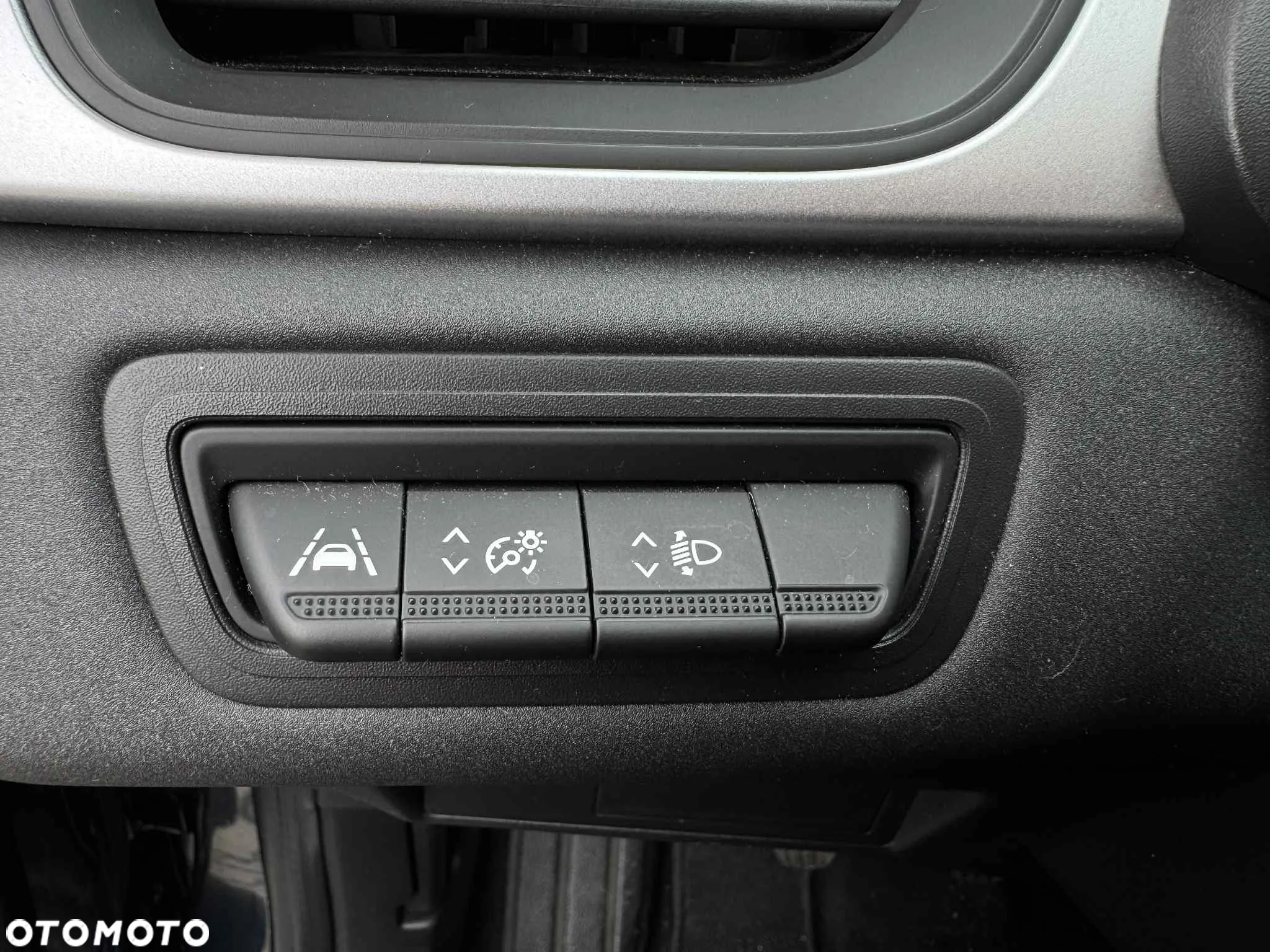 Renault Captur - 21