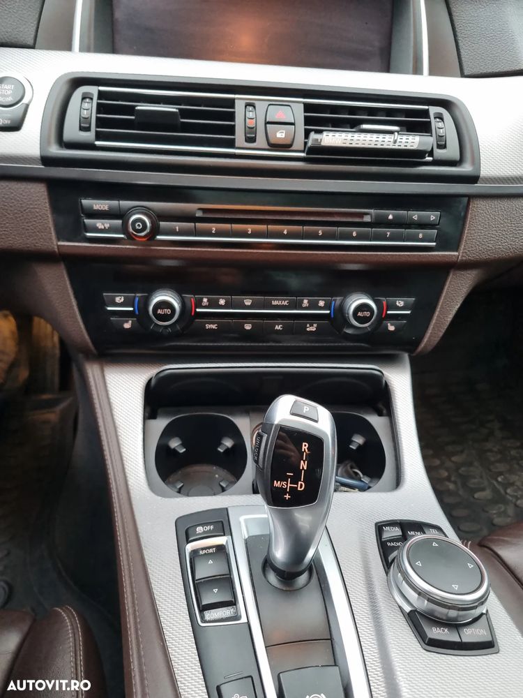 BMW Seria 5 520d xDrive AT - 3