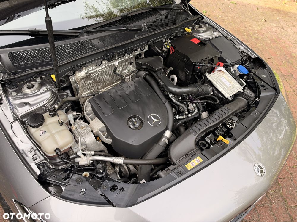 Mercedes-Benz CLA 200 AMG Line 7G-DCT - 8