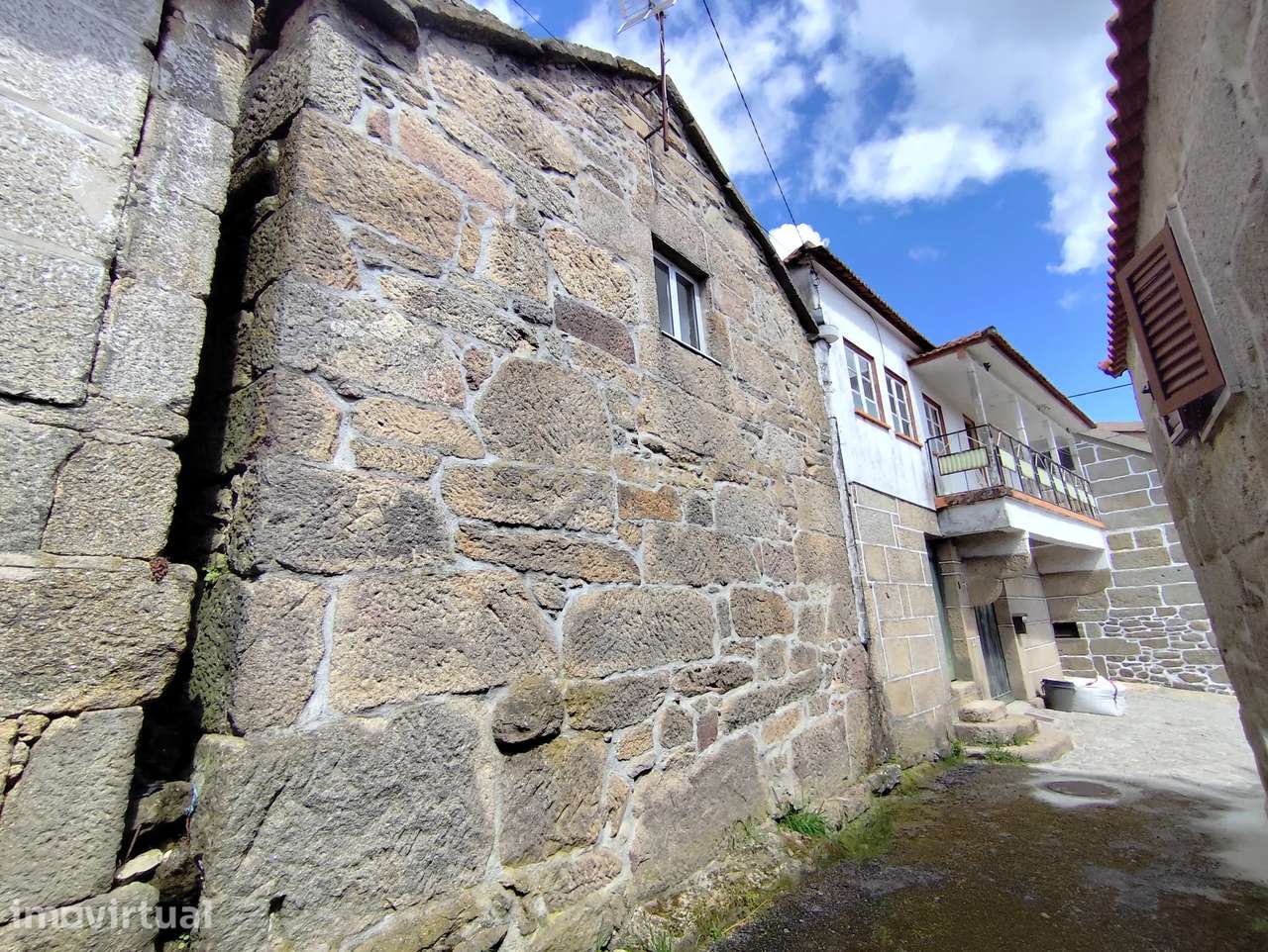 Moradia Típica em Pedra no Barroso | Santo André, Montalegre - Grande imagem: 2/43