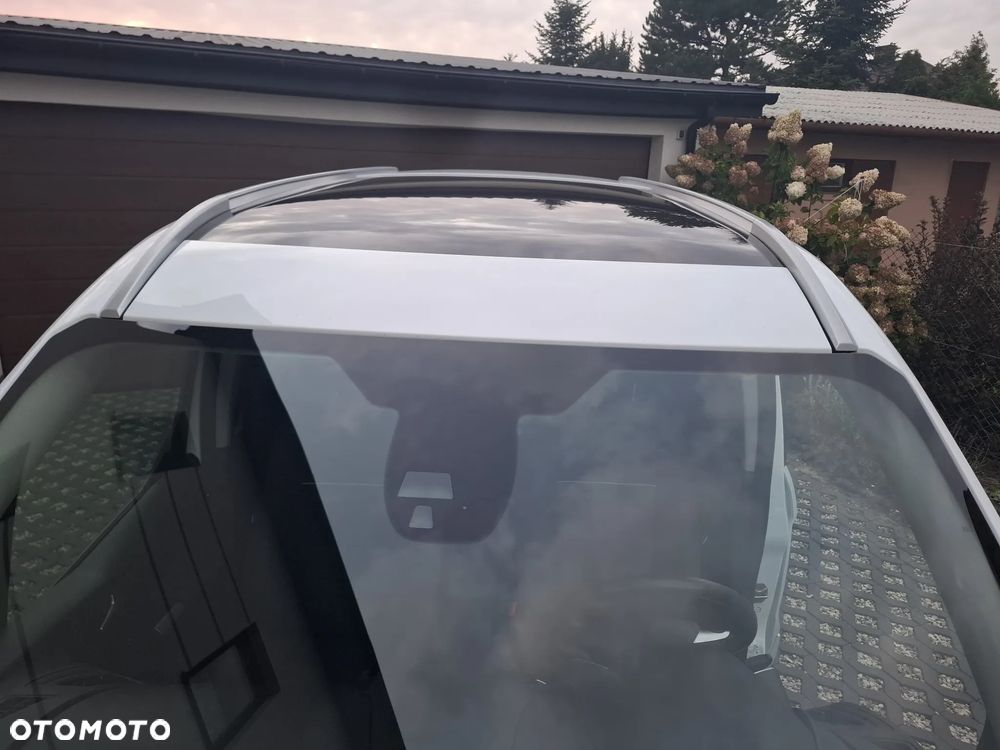 Ford Tourneo Connect Grand - 22