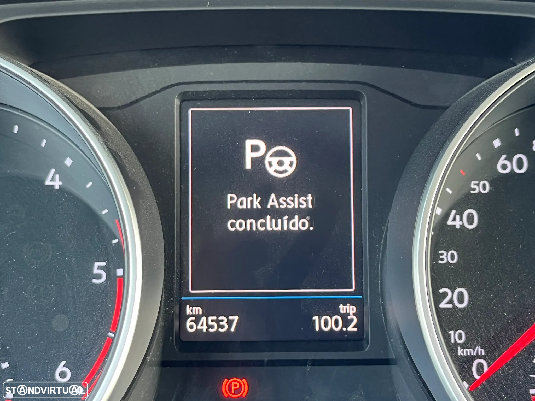 VW Tiguan 1.6 TDI Confortline - 29