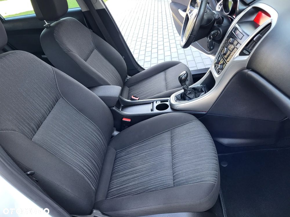 Opel Astra 1.4 Turbo - 22