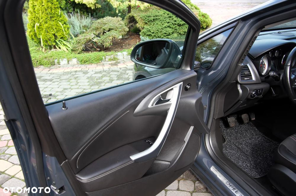 Opel Astra 1.4 Turbo ecoFLEX Start/Stop 150 Jahre - 19