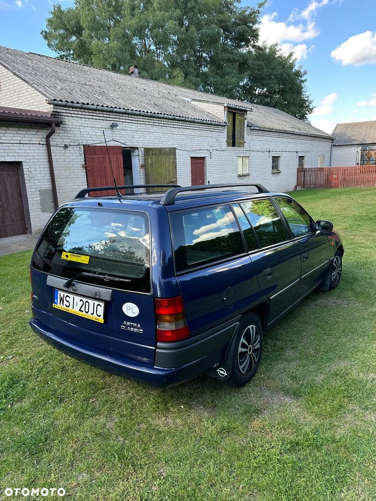 Opel Astra 1.6 - 4