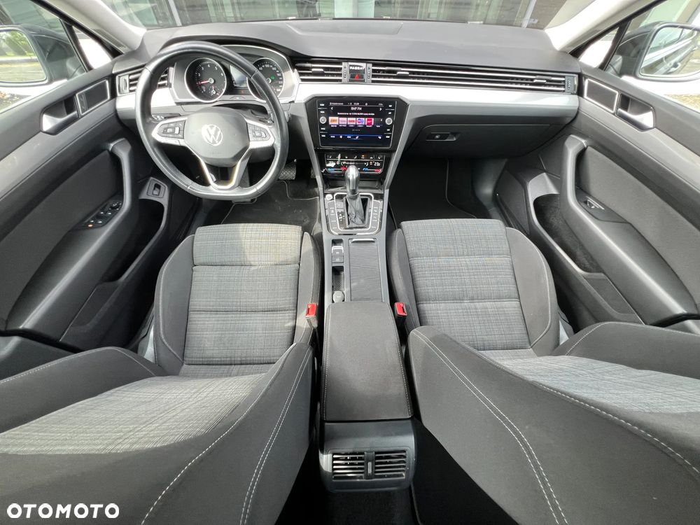 Volkswagen Passat 1.5 TSI EVO Essence DSG - 17