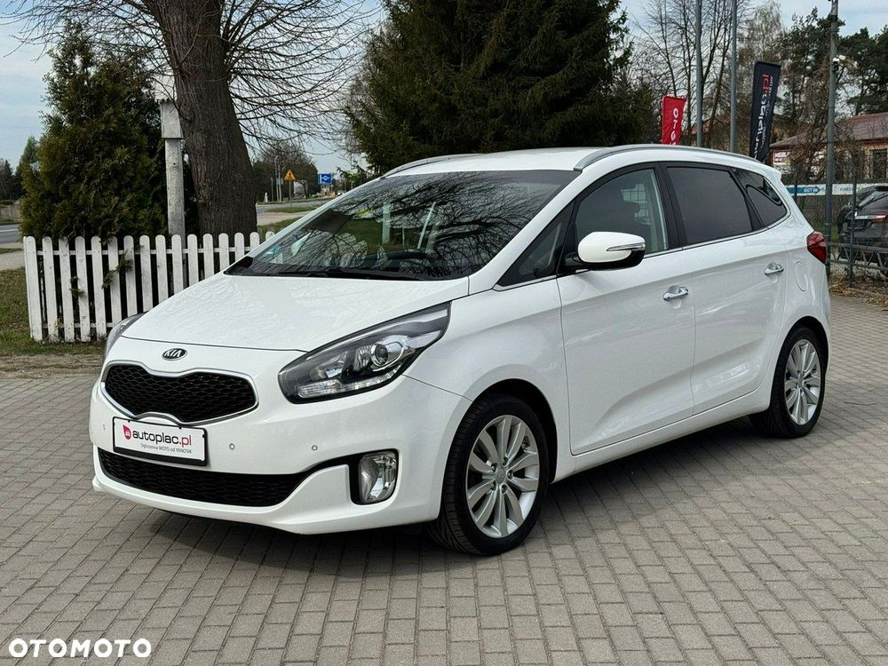 Kia Carens 1.6 GDI Dream-Team Edition - 1