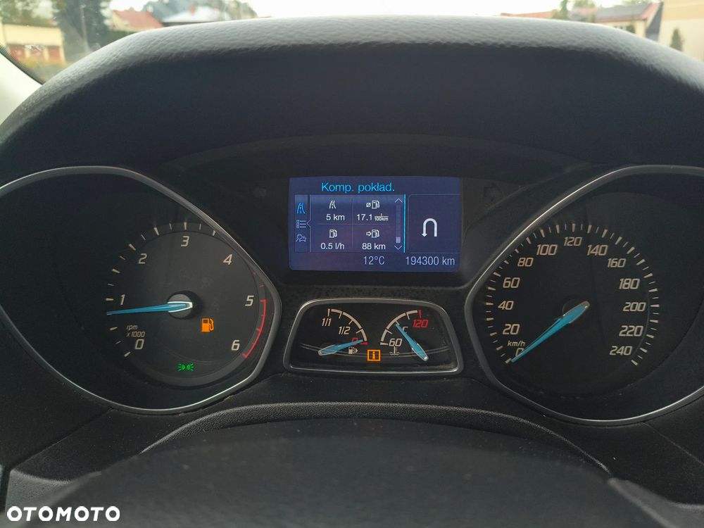 Ford Focus 1.6 TDCi DPF Champions Edition - 13