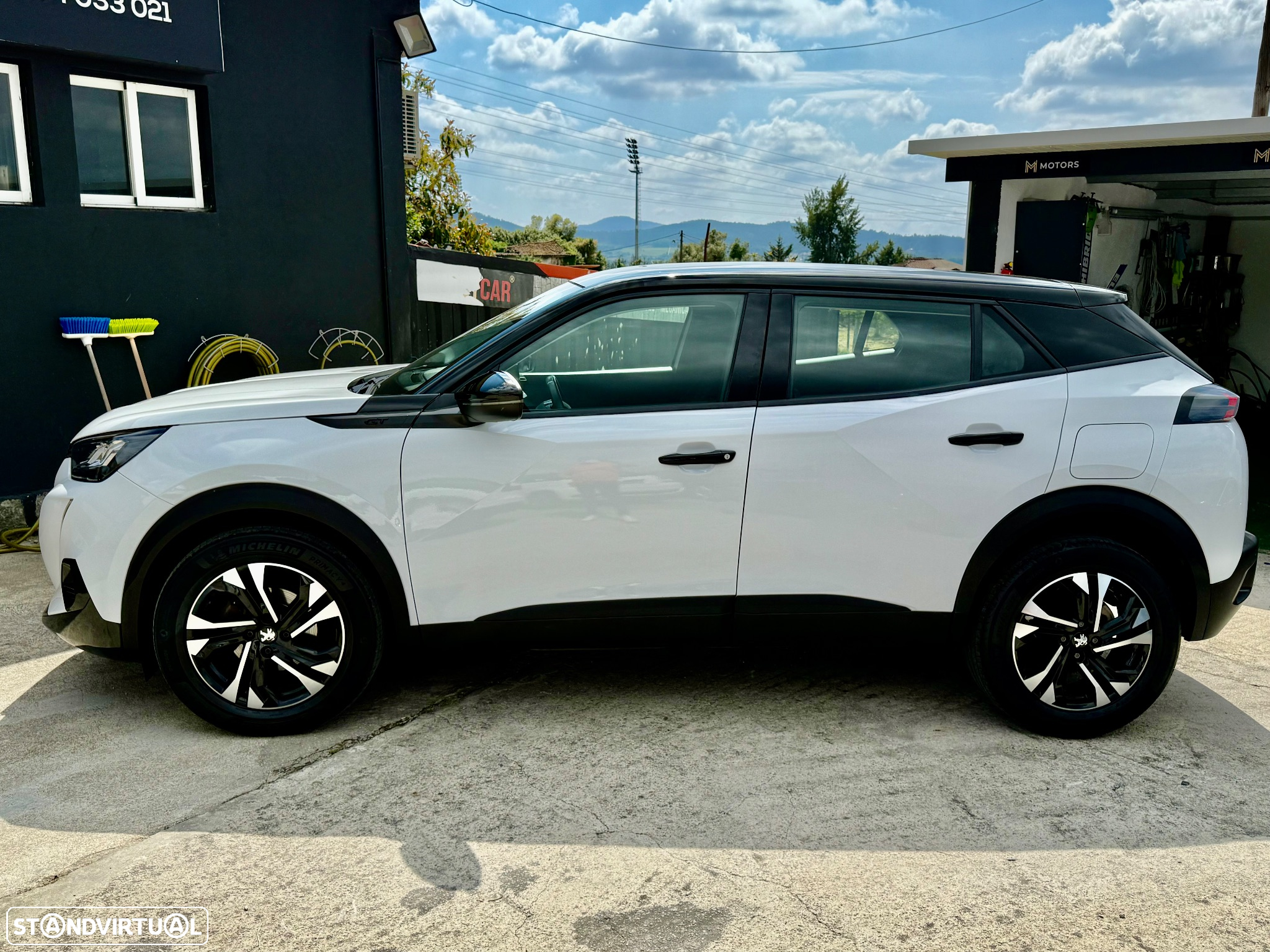 Peugeot 2008 1.5 BlueHDi GT - 4