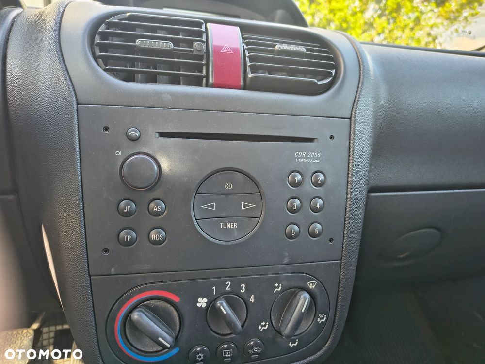 Opel Corsa 1.0 12V Cool - 8