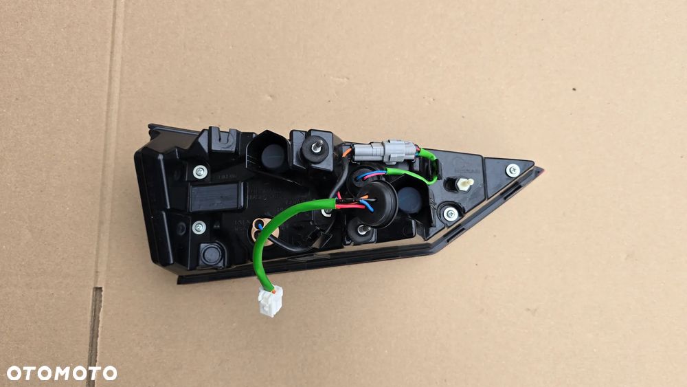 Nissan Qashqai III 21-24 Lampa Tylna Prawa w Klapę LED Oryginał Ładna EU - 3