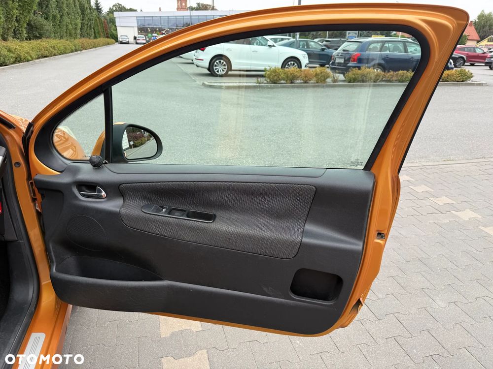 Peugeot 207 1.6 VTi Sporty - 26