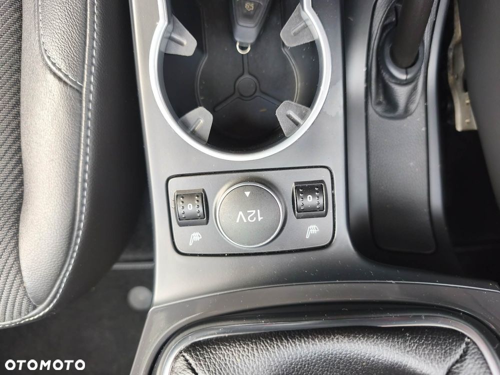 Ford Kuga 1.5 EcoBoost 2x4 Titanium - 10