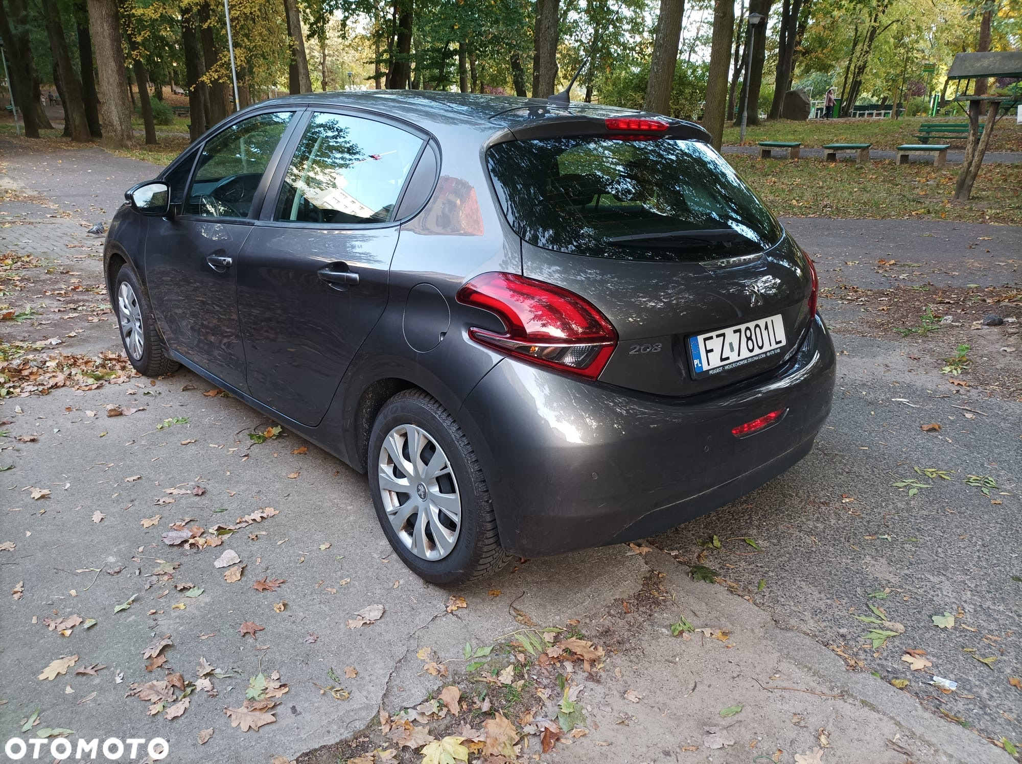 Peugeot 208 - 3