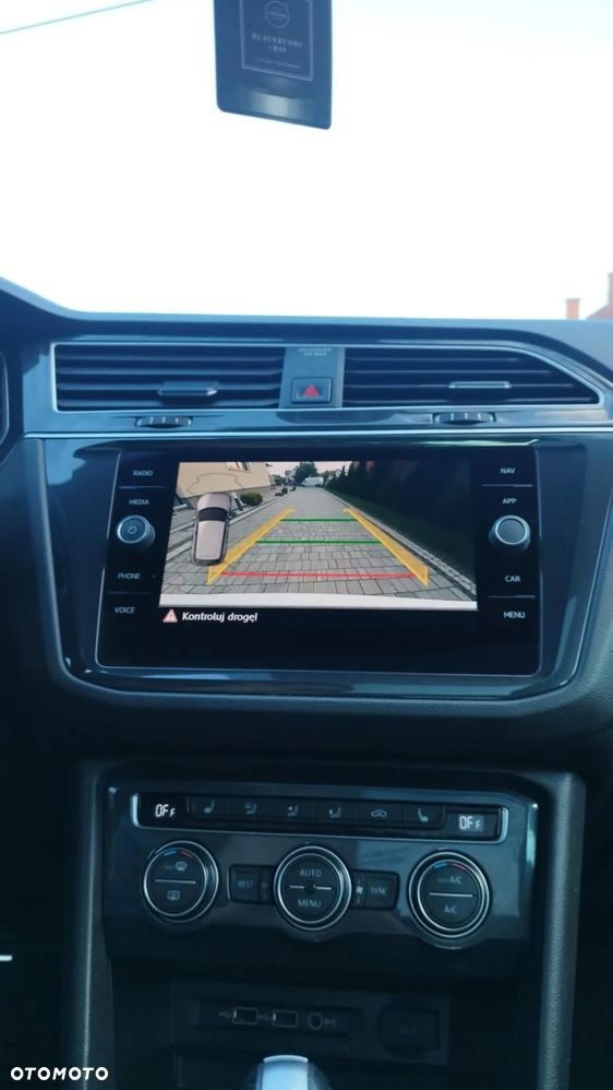 Volkswagen Tiguan - 12